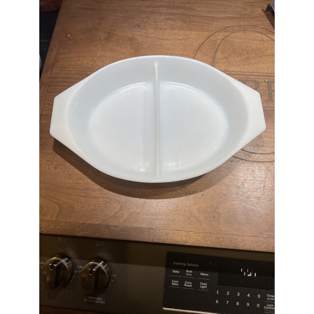 Vintage Pyrex White‎ Ovenware 1 ½ Quart Split Casserole Dish Made in USA 13